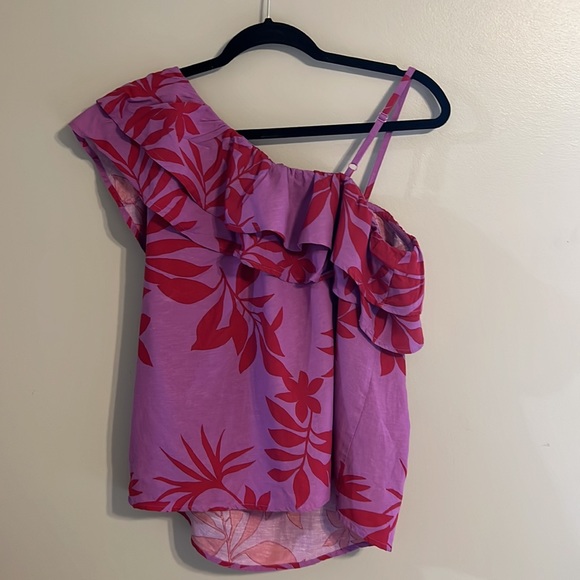 Old Navy Fuschia/Pink Floral One Shoulder Blouse - Picture 4 of 6